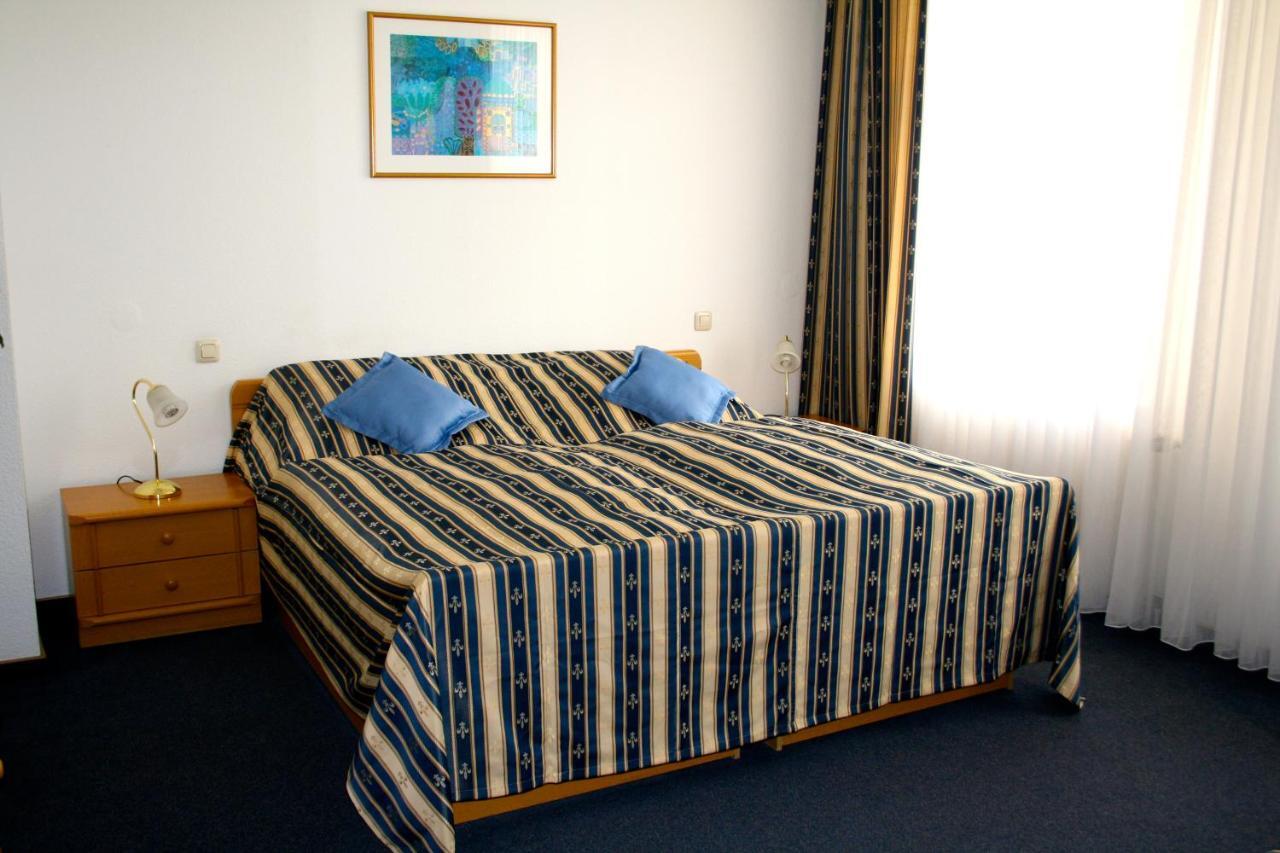 Hotel Am Schloss Borbeck Ессен Номер фото